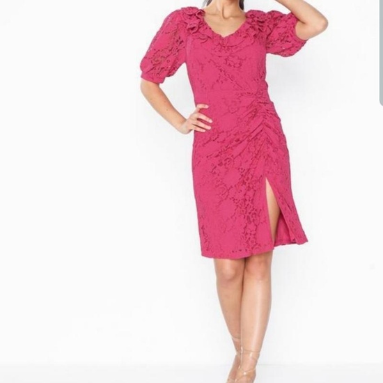 Платье Nly Trend Розовое, 34